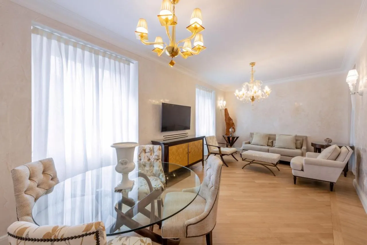 Milan Royal Suites - Centro Brera 0*,  Italy