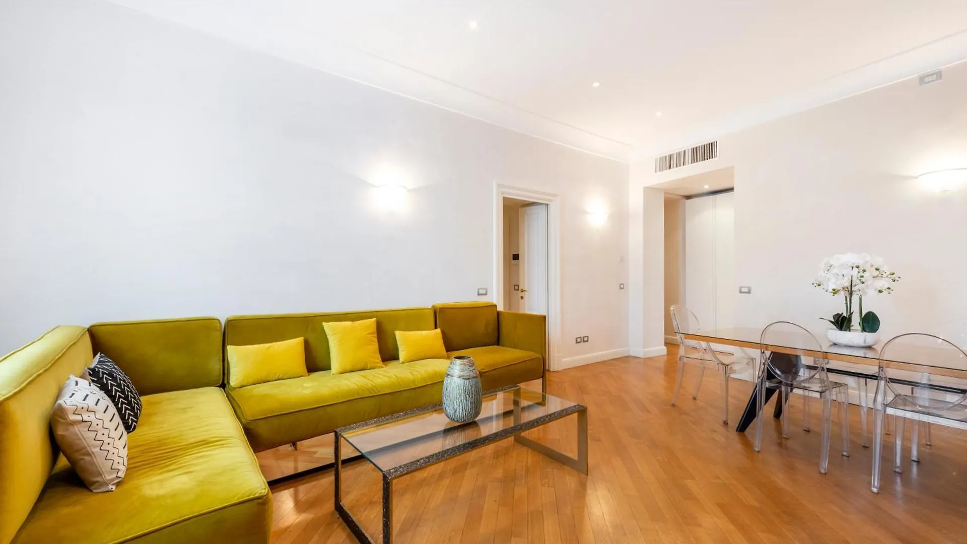 Milan Royal Suites - Centro Brera Italy