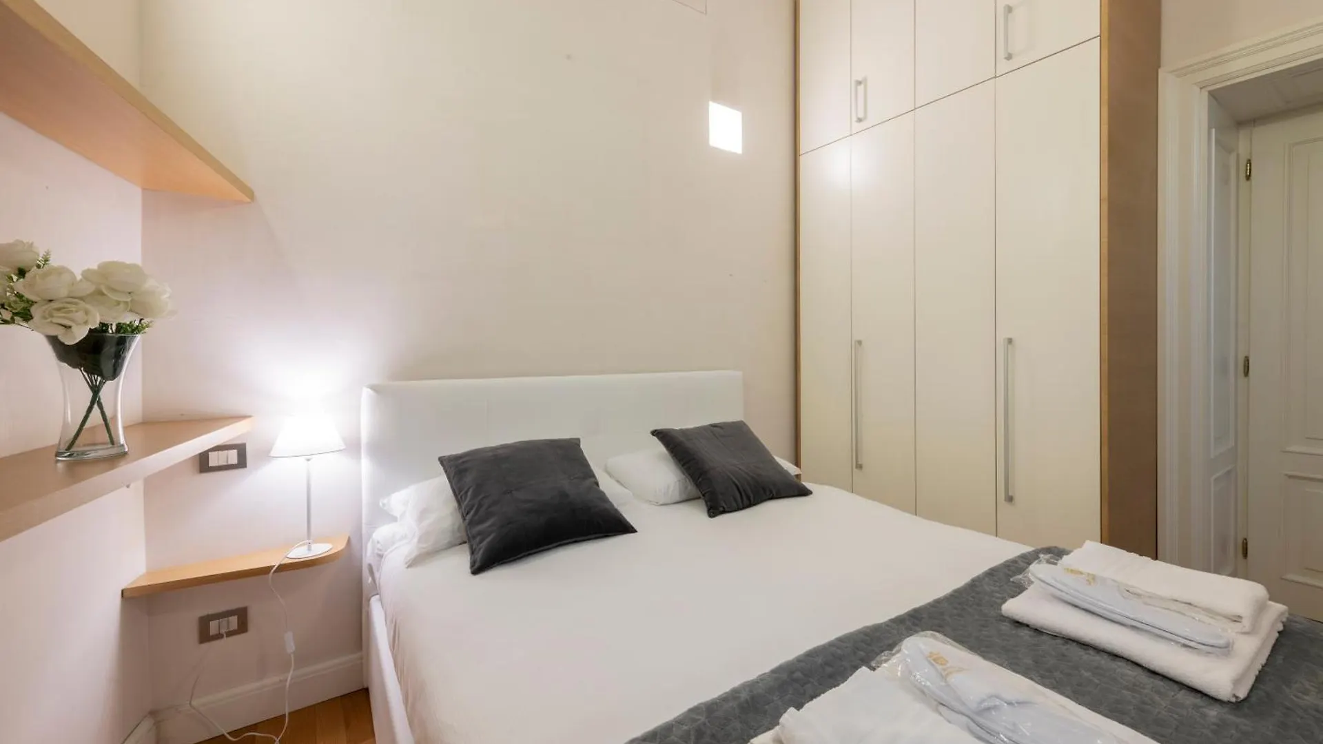 Milan Royal Suites - Centro Brera 0*,  Italy
