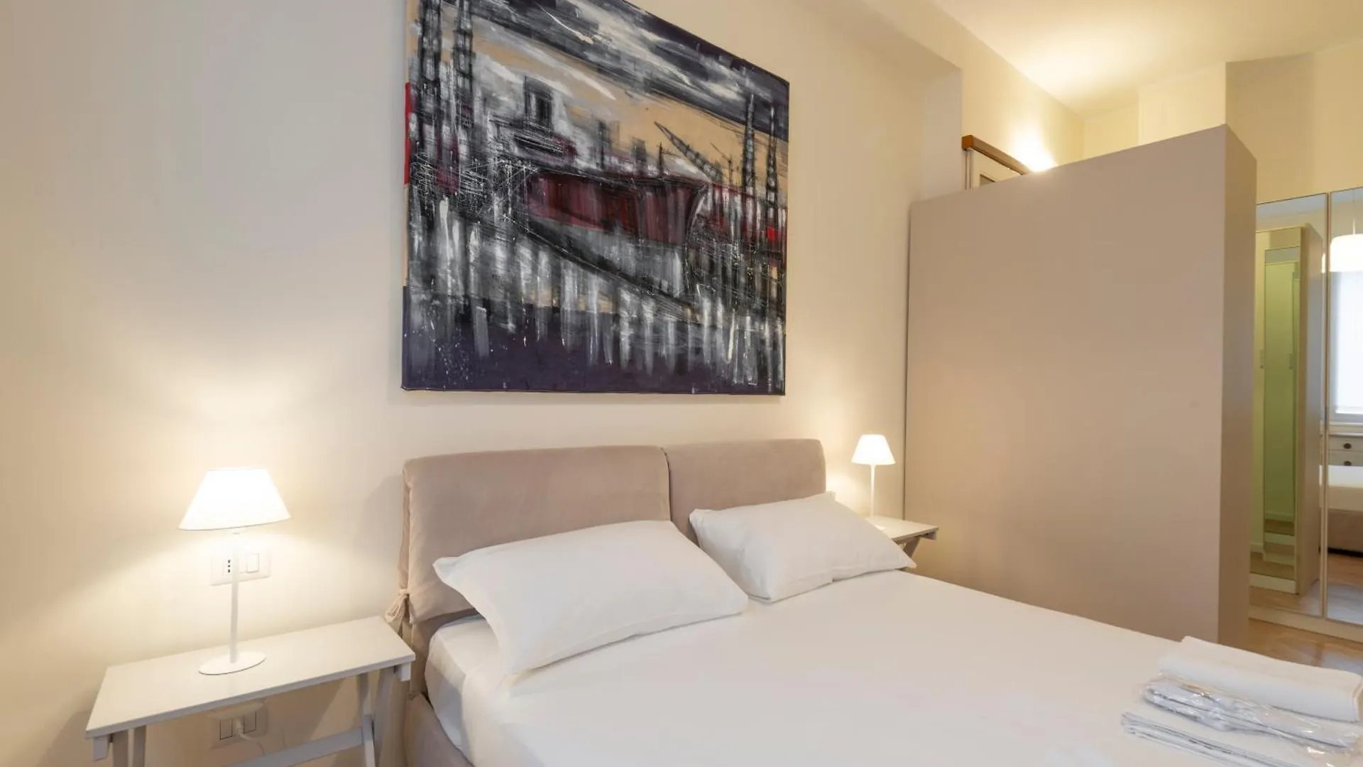 Milan Royal Suites - Centro Brera Apartman